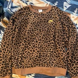 Nike pullover sweater